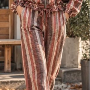 Conjunto Rayas Verticales en Punto Jacquard Ligero y Lino Texturizado